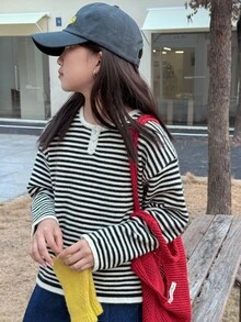 DAZY Girls Striped Crew Neck Pullover Sweater, Fall - Black and White - View 4