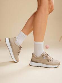 CUCCOO EASI Women's Thick Sole Solid Color Casual Sneakers