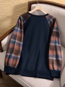 Rusticease بلوزة كاجوال فضفاضة بياقة طاقم وأكمام راجلان مع تصميم لوحات منقوشة للمرأة ذات المقاسات الكبيرة