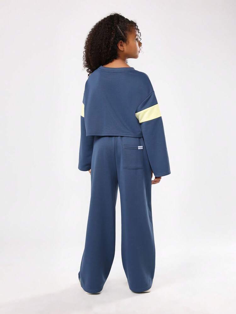 Bell Sleeve Sweatshirt With Wide Leg Sweatpants And Stars