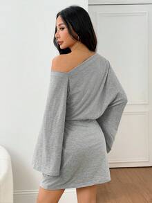 SHEIN PETITE Váy ngắn tay chuông cổ lệch màu thời trang dành cho nữ, hở vai, váy đi chơi, váy mùa thu dành cho nữ - Xám - Xem 2