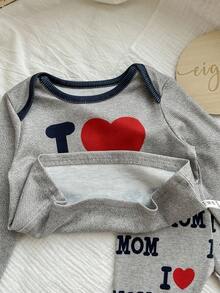 SHEIN 新生女婴可爱休闲百搭灰色针织长袖睡衣套装，心形和字母印花家居服 - 灰色 - 查看 5