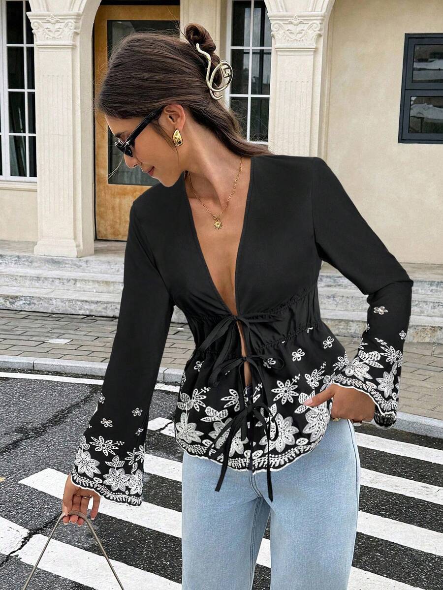 Serisse 女士优雅通勤花卉刺绣领带衬衫 - 黑色 - 查看 1