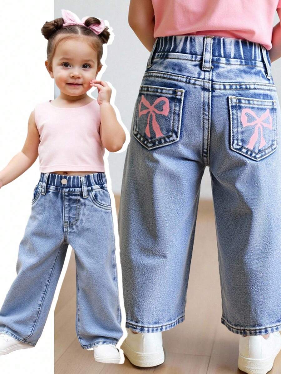SHEIN 女婴宽松牛仔裤,浅蓝色,休闲款,可爱蝴蝶印花,舒适棉质,百搭日常穿着,适合返校季、秋冬 - 淺色水洗藍 - 查看 1