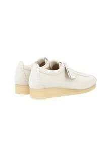 Clarks Wallabee Tor Off White Suede - White - View 3