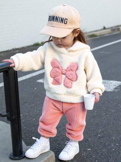 2 件套女婴休闲粉色圆领蝴蝶结装饰长袖连帽运动衫套装，适合家居服