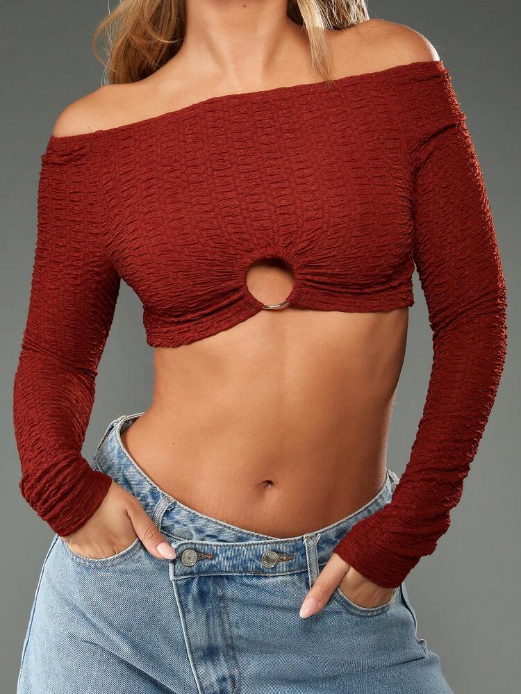 MISSGUIDED Off Shoulder Ring Detail Crop Top Long Sleeve Bardot Style Textured Autumn Winter Blouse Feminine Ruched Holiday Party Clubwear Occasion Wear