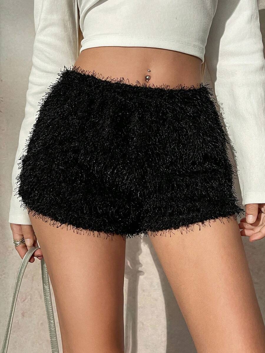 Ardnt Quần short cạp thấp chất liệu lông nhân tạo cao cấp phong cách Gothic thời trang thu đông dành cho nữ - màu đen - Xem 1