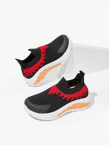 JNSQ Um Par de Tênis Infantis Esportivos e para Corrida Confortáveis, Respiráveis, em Cores Preto e Vermelho com Cadarço - preto vermelho - Visão 2