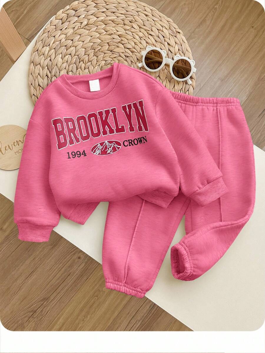 SHEIN Babygirl 可爱灰色字母印花长袖卫衣和裤子套装，秋冬 - 粉色 - 查看 1