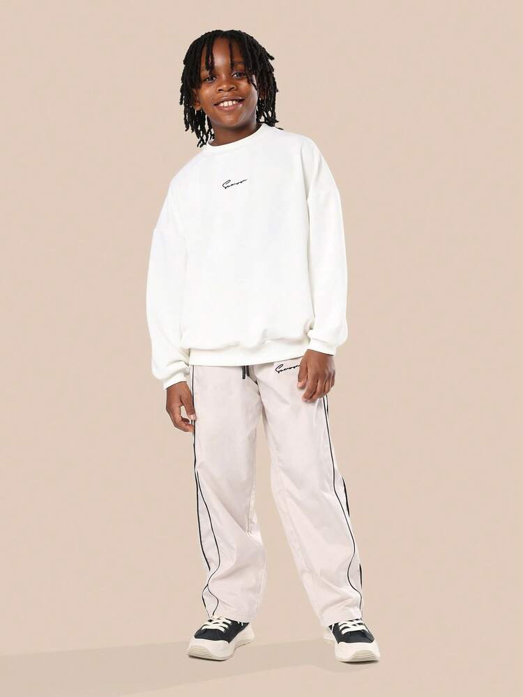 Felpa girocollo con pantaloni jogger abbinati