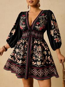 SHEIN CURVE+ 大码波西米亚风印花前系蝴蝶结V领长袖短款休闲连衣裙，适合秋季穿着。 - 彩色 - 查看 8