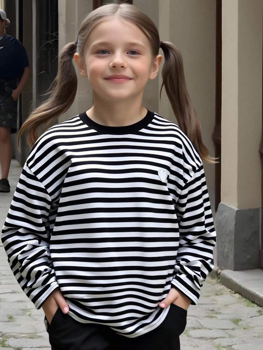 青少年女孩條紋白色愛心圖案寬鬆休閒長袖T恤 條紋長袖上衣 青少年女孩條紋襯衫 女孩條紋上衣 男孩長袖上衣 青少年大碼上衣 秋冬款 - 黑與白 - 查看 1