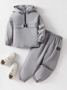 SHEIN 2pcs Kids Boys Casual Everyday Versatile Comfortable Patch Decor Hooded Half-Zip Loose Long Sleeve Jacket And Relaxed Fit Drawstring Waist Pants Set, Suitable For School, Garden, Beach, Birthday, Spring, Summer, Fall, Winter - Grey - View 4