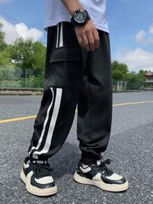 SHEIN 青少年男孩休闲宽松黑白丝带口袋工装运动裤慢跑裤套装，适合上学、居家、日常穿着、运动、生日派对、郊游、百搭且多功能 - 黑色 - 查看 1