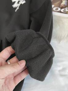 SHEIN 少女深灰色卫衣，口袋设计，百搭休闲，适合上学、十字、万圣节、哥特等场合，秋冬季日常穿着。 - 深灰色 - 查看 5