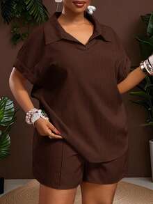 Veslaya 秋冬新品，女士秋冬服装，万圣节，音乐节，复活节，西部风，游牧风，生日派对，毕业典礼，学生装，日常休闲，度假，邮轮旅行，海滩，日光浴，时尚，女士加大码黄色罗纹Polo领宽松短袖短裤套装，棕色两件套，加大码医用两件套亚麻套装，女士巧克力棕色上衣，女士棕色衬衫 - 棕色 - 查看 1