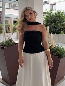 Jeta Ari Solid Open Back Halter Neck Tee - Black - View 5