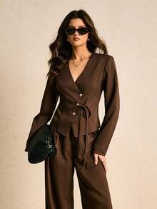 Poéselle 女士优雅 V 领系带上衣和裤子两件套 - 棕色 - 查看 3
