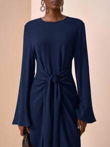 Zivah 2025夏初秋新款，适合生日派对，毕业季，日常出游，百搭，休闲度假，邮轮旅行，沙滩海边沐浴阳光，网络热销，休闲优雅，通勤派对，圆领，长袖，喇叭袖口，腰带设计，修身超长连衣裙，女士棕色长裙-A - 藏蓝色 - 查看 7