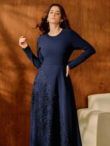 Anewsta 女士优雅花卉蕾丝拼接 A 字连衣裙，海军蓝圆领长袖收腰简约连衣裙，适合约会、秋季穿着 - 藏蓝色 - 查看 5