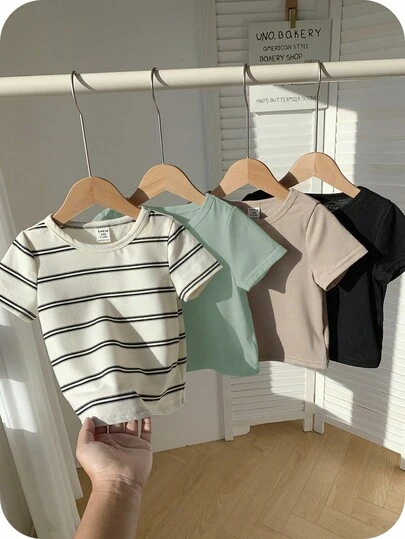 SHEIN 4 件套男婴/女婴可爱休闲百搭针织弹力条纹长袖上衣，适合春夏季室内外穿着