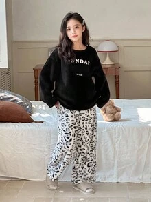 DAZY 2pcs Tween Girl Tween Girls Fleece Crew Neck Letter Embroidered Sweatshirt And Pants Homewear Set, Autumn/Winter - Black - View 3