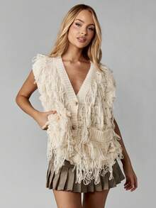 MISSGUIDED 针织纽扣前开襟毛衣背心，带流苏细节，秋冬分层单品，舒适休闲时尚，节日派对装，秋季 - 米色 - 查看 3