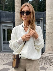 Vivie Lora 女士纯色长袖休闲时尚百搭斜襟宽松开衫 - 白色 - 查看 4