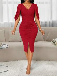 SHEIN Lady 春夏秋冬大码针织V领露肩设计修身百褶设计下摆开衩中长款黑色连衣裙 - 紅色 - 查看 3