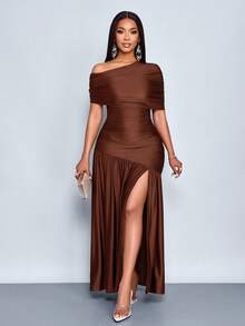 SOLERSUN 春夏女装性感派对休闲度假棕色亮面面料单肩聚拢露肩领前开衩褶边针织长裙 - 咖啡棕 - 查看 5