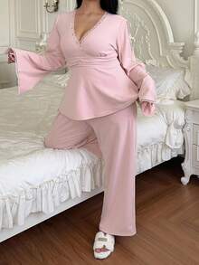 Dazy Plus 2件套加大码女士优雅蕾丝拼接喇叭袖上衣和裤子睡衣套装秋冬服装 - 粉色 - 查看 6
