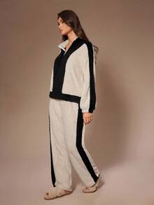 Lazeform Women's Plush Colorblock Zip-Up Collar Long Sleeve & Pants Pajama Set, Winter Jogger Sets For Women Comfy Sets Women Cozy Sets Women Lounge Wear Women Set Western Pajama Set Outfit, Fall Clothes