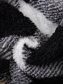 SHEIN Babygirl 毛绒格子夹克、针织上衣和裤子三件套，秋冬 - 黑與白 - 查看 3