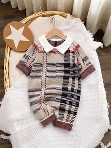 SHEIN 1 件卡其色婴儿连体衣，白色彼得潘领长袖休闲简约连体衣 - 卡其色 - 查看 1