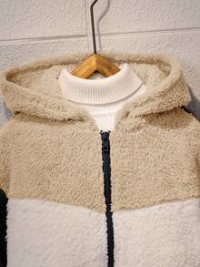 SHEIN 青少年男孩毛绒拼布拉链经济型夹克 男孩秋装 儿童秋装 秋季衬衫 儿童冬装 幼儿男孩秋装 可爱毛衣 万圣节儿童服装 秋季衬衫 秋季衬衫 万圣节衬衫 黑色衬衫 适合通勤上学 日常休闲 大学旅行 适合运动 适合秋冬季节 - 杏色 - 查看 3