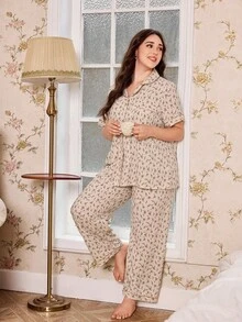 CottageSlumber Bộ đồ ngủ hở trước cổ xếp nếp họa tiết hoa cỡ lớn - Nhiều màu - Xem 4