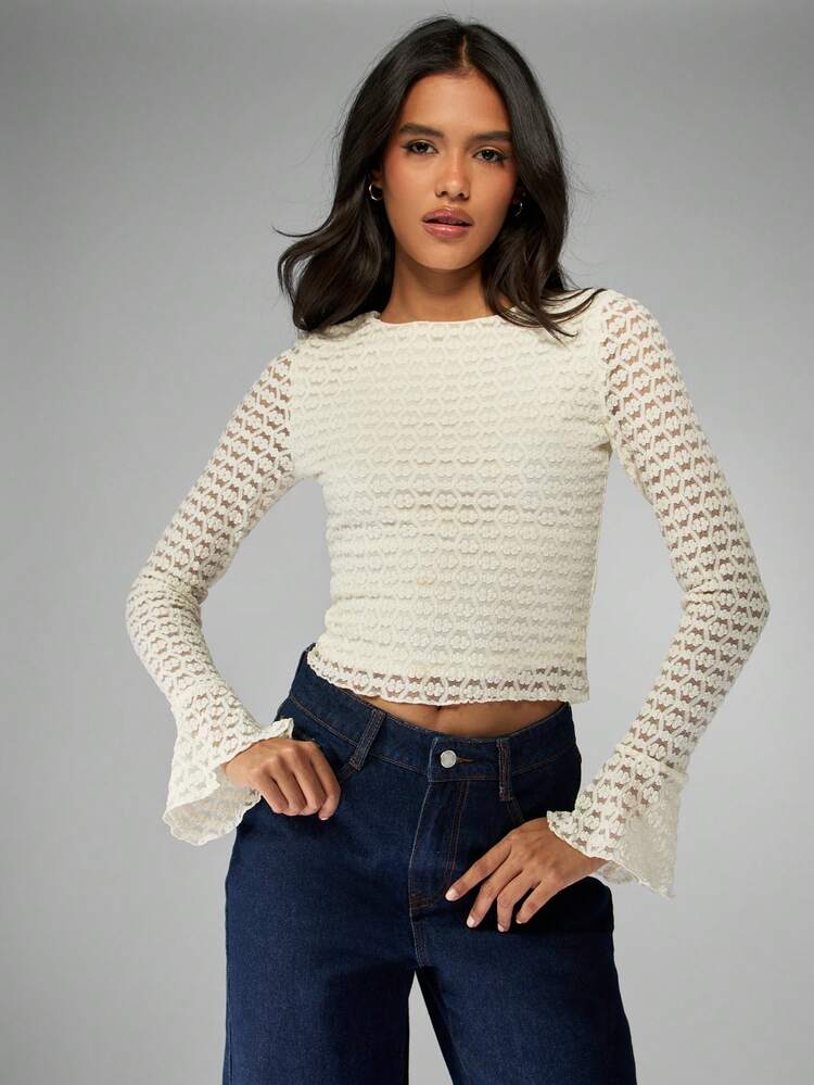 MISSGUIDED Top à manches cloche en dentelle au crochet Élégant Blouse à manches longues pour l'hiver et les fêtes Tricot délicat Tenue de fête de vacances Mariage bohème