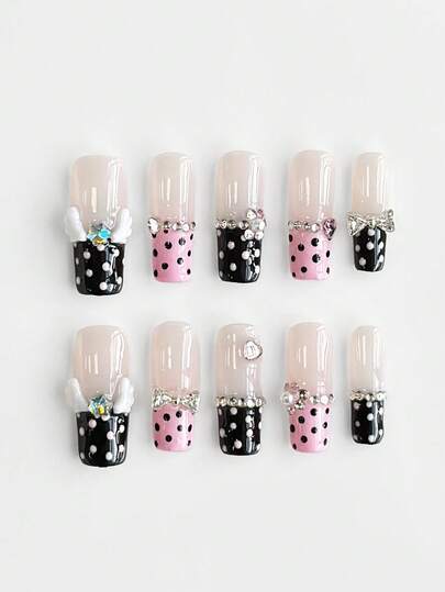 Grunge Punk 10 Stück Punk Edgy Spinne, Schleife, Spinnennetz, Kreuz, Stern Element handbemalte hochwertige Kunstnägel + 3 Stück doppelseitiger Klebstoff, abnehmbar & wiederverwendbar Y2K Stil Strass Kontrast Farbe mittlere Sarg Fake Nägel, geeignet für Feiertage, Partys, Tanzen und den täglichen Gebrauch