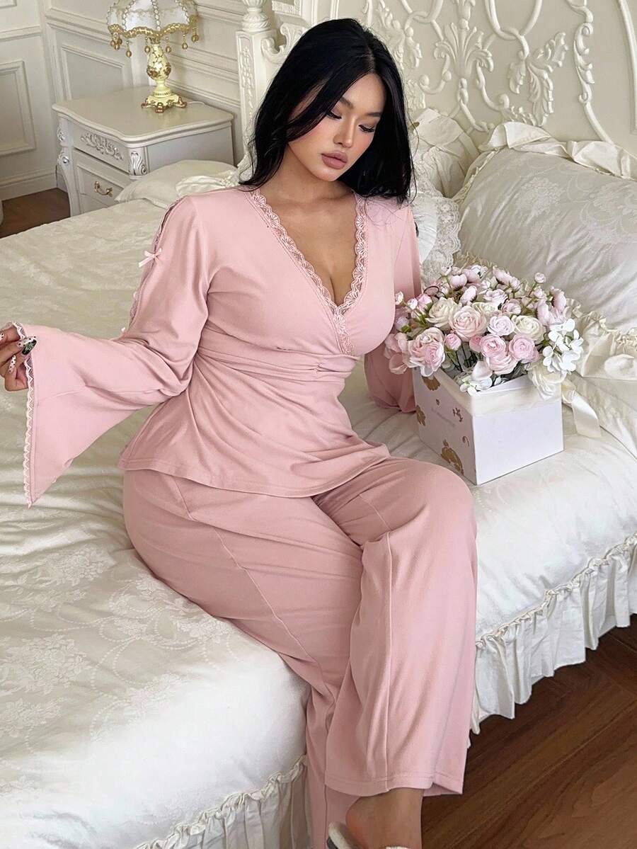 Dazy Plus 2件套加大码女士优雅蕾丝拼接喇叭袖上衣和裤子睡衣套装秋冬服装 - 粉色 - 查看 1