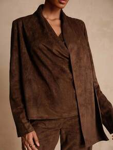 Vesra 女式绒面革不对称披肩领长袖休闲衬衫 - 咖啡棕 - 查看 5