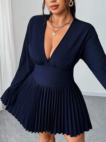 Elenzga 加大码性感纯色深V领长袖修身褶皱喇叭袖连衣裙 - 藏蓝色 - 查看 2