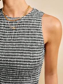 Muvela 女士格子连衣裙，夏季休闲格纹无袖长裙，百搭复古学院风，适合毕业典礼、办公室、正式场合、优雅都市通勤、日常休闲、浪漫90年代复古风、女士派对礼服，时尚百搭，简约百搭，适合婚礼宾客、伴娘、女主人、外出、社交、约会、派对、音乐会、毕业典礼、早午餐、下午茶、机场穿搭 - 黑與白 - 查看 7