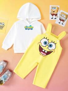 SpongeBob SquarePants | SHEIN 2 件女婴字母图案连帽衫和可爱卡通图案背带裤休闲套装 - 彩色 - 查看 1