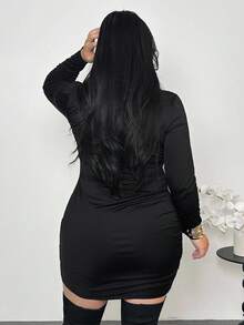 Firerie Vestido mini ajustado de manga larga con cintura fruncida, decoración de hebilla de metal negro, elegante y sexy para talla grande, ideal para fiestas, citas y festivales de música en primavera/otoño - Negro - Ver 5