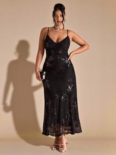 SHEIN BAE Plus Size Solid Color Textured Sequin Camisole For Women, Backless Slip Camisole/Vest Top, Floral Print Vacation Racerback Crop Dress ,New  Fall Fashion Clothes For Women,Autumn Outfits Women Plus Size ,Wedding Guest Dress Women,Going Out Tops Women,Valentine's Day,Valentine Outfits For Women