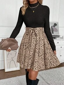 SHEIN Frenchy 小碎花印花立领系带下装和上装双色 A 字形花卉印花连衣裙