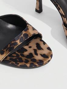 CUCCOO SZL Multi-Color Leopard Print Satin Satin Ankle Strap Fashionable Sexy Elegant French Style 8.8CM High Heel Round Toe Stiletto Sandals