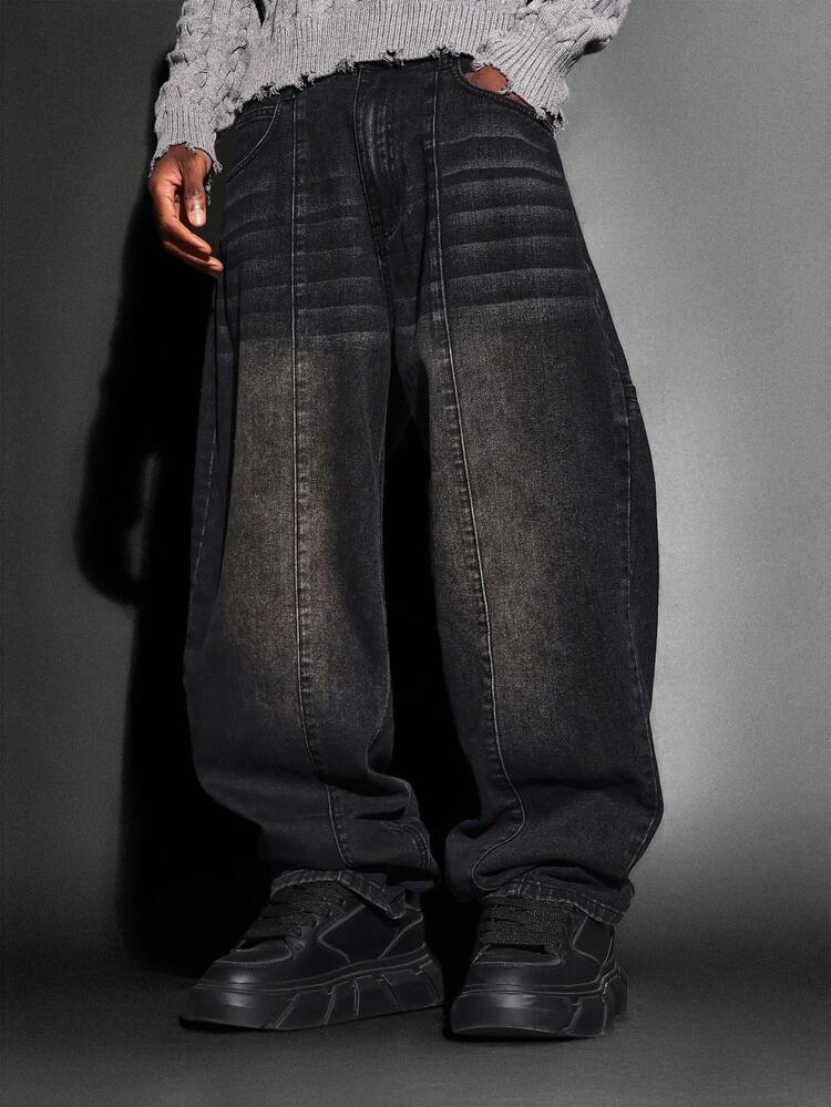 Carpenter Wide Leg Skater Fit Jean With Raw Hem