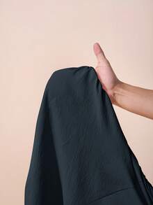 Zivah 2025 春夏新品 音乐节、复活节、圣帕特里克节、西部风、游牧风、生日派对、毕业典礼、学院风、学生风、日常休闲、基本百搭、休闲、邮轮旅行、海滩、日光浴、网络热播、街头服饰、婚礼宾客波西米亚风、通勤、早午餐、机场 杏色挂脖扭花蕾连衣裙、纹理褶皱面料、短款 A 字露背连衣裙 - 藏蓝色 - 查看 6